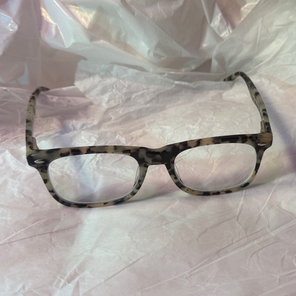 Tortoise Shell Eyeglass Frames - image 1
